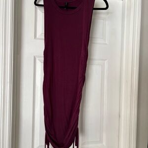 Chic Sleeveless Plum Dress